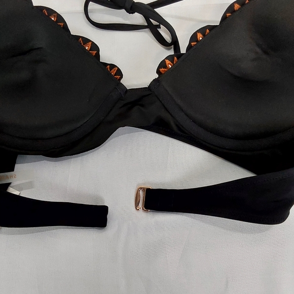 Shade & Shore Tropical Embroidered Bikini Top - Picture 6 of 12